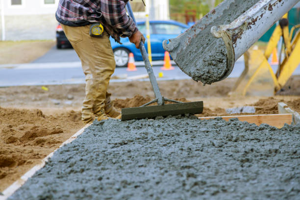 Best Concrete Sidewalk Installation  in Cumming, GA